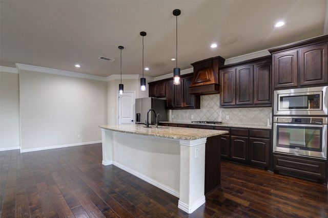 213 Park Villa Lane, Aledo, TX 76008