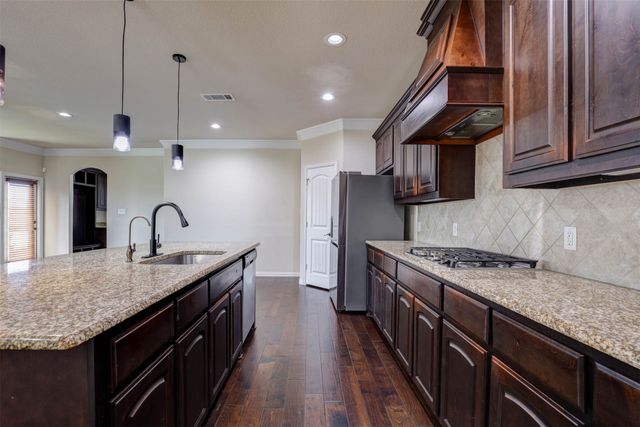 213 Park Villa Lane, Aledo, TX 76008