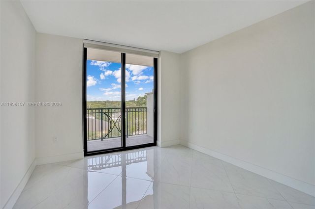 301 Altara Ave 617, Coral Gables, FL 33146