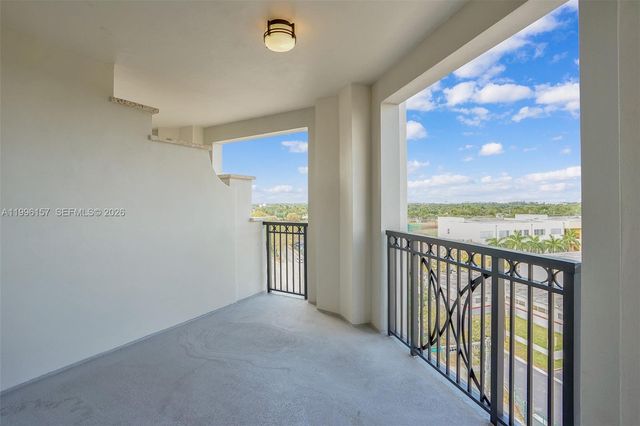 301 Altara Ave 617, Coral Gables, FL 33146