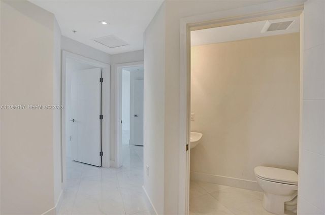 301 Altara Ave 617, Coral Gables, FL 33146