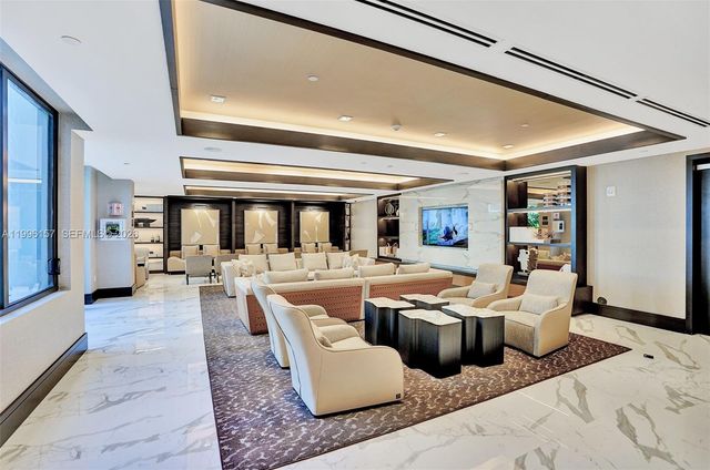 301 Altara Ave 617, Coral Gables, FL 33146