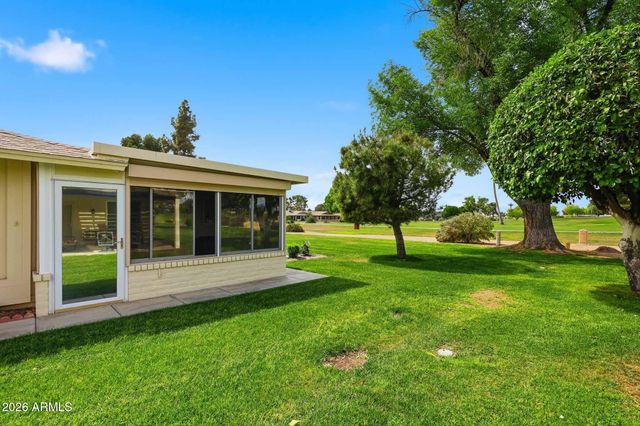 10102 W HIGHWOOD Lane, Sun City, AZ 85373
