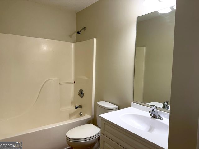 933 Gettysburg Way, Locust Grove, GA 30248