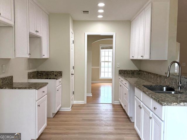 933 Gettysburg Way, Locust Grove, GA 30248