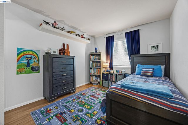 5873 Rainflower Dr, Livermore, CA 94551