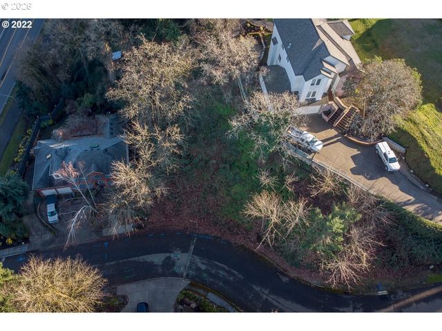 1686 Se MCBROD Ave, Milwaukie, OR 97222