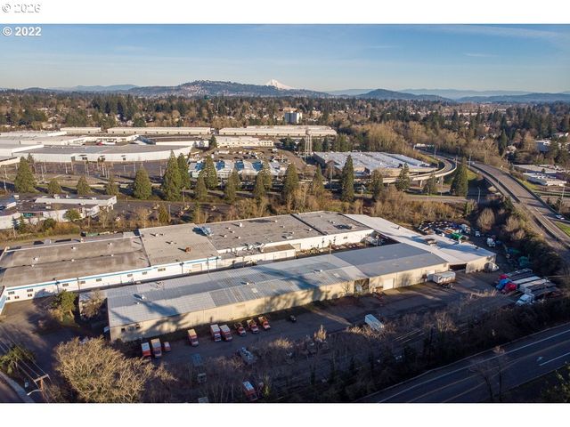 1686 Se MCBROD Ave, Milwaukie, OR 97222