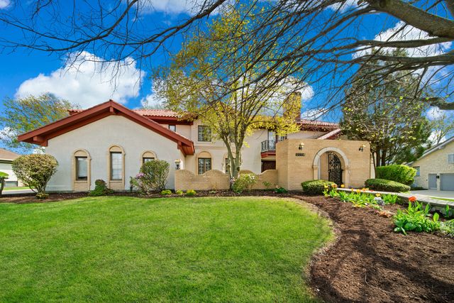 2014 Midwest Club Parkway, Oak Brook, IL 60523