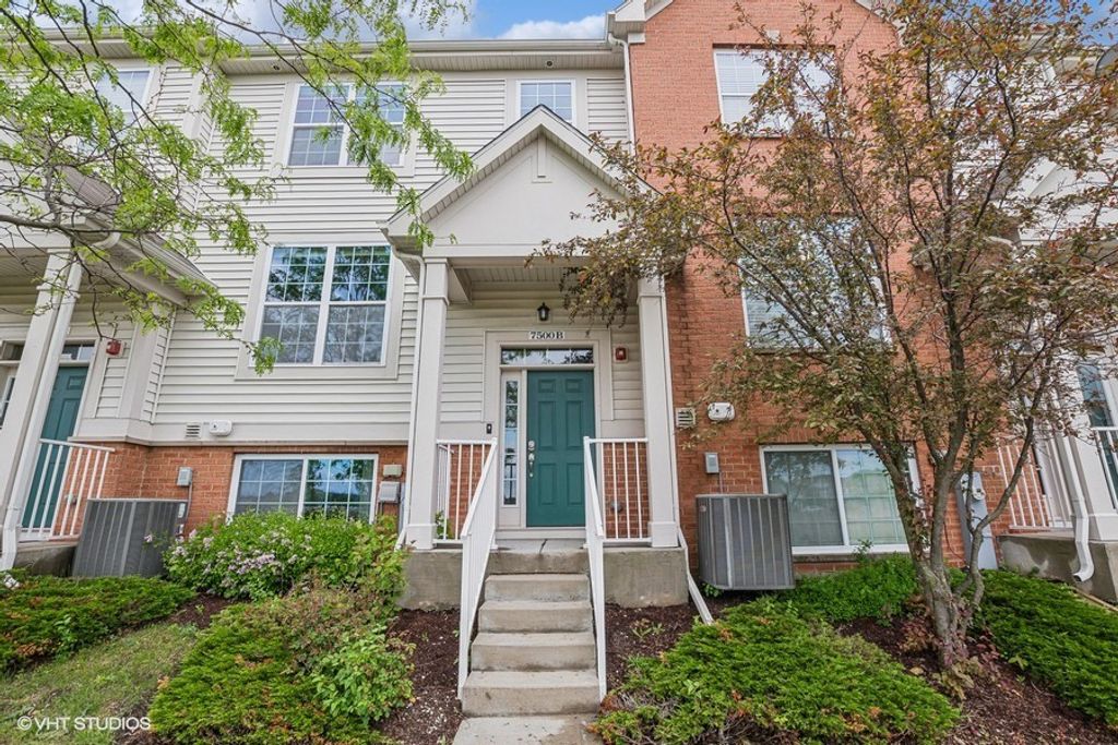 7500 Savoy Lane B, Bridgeview, IL 60455