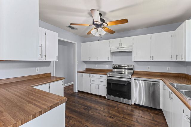 1702 Saddle Road, Granbury, TX 76049