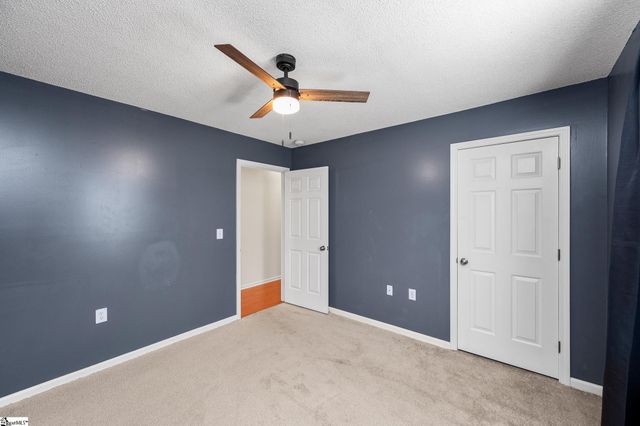 27 Ridge Road, Greenville, SC 29617