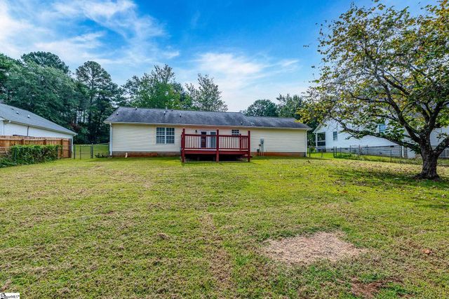 27 Ridge Road, Greenville, SC 29617