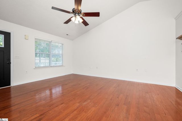 27 Ridge Road, Greenville, SC 29617