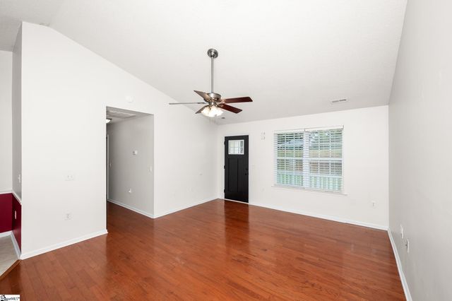 27 Ridge Road, Greenville, SC 29617