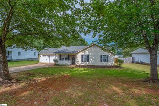 27 Ridge Road, Greenville, SC 29617