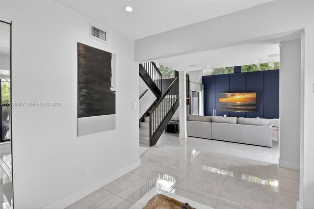 2360 Bayberry Dr 2360, Pembroke Pines, FL 33024