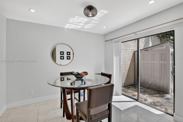 2360 Bayberry Dr 2360, Pembroke Pines, FL 33024