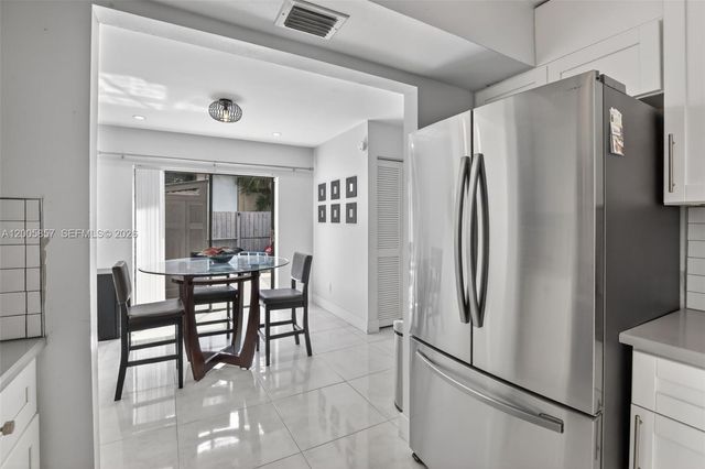 2360 Bayberry Dr 2360, Pembroke Pines, FL 33024