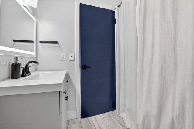 2360 Bayberry Dr 2360, Pembroke Pines, FL 33024