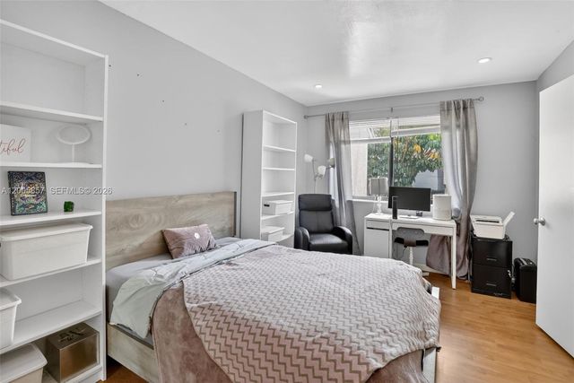 2360 Bayberry Dr 2360, Pembroke Pines, FL 33024