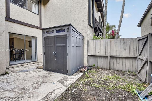 2360 Bayberry Dr 2360, Pembroke Pines, FL 33024