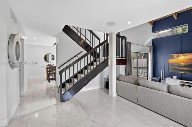 2360 Bayberry Dr 2360, Pembroke Pines, FL 33024