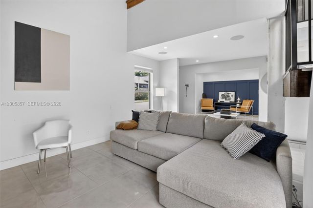 2360 Bayberry Dr 2360, Pembroke Pines, FL 33024