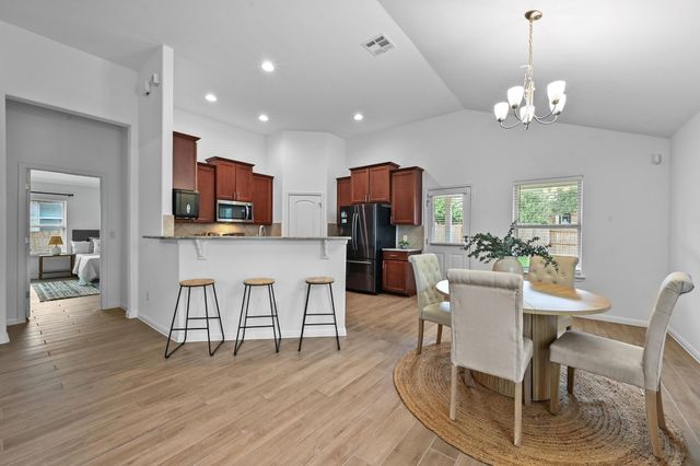 918 Valley View DR, Leander, TX 78641