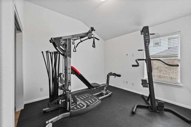 918 Valley View DR, Leander, TX 78641