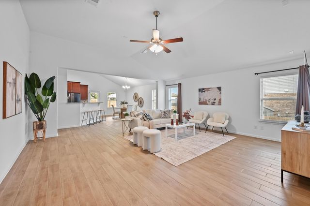 918 Valley View DR, Leander, TX 78641