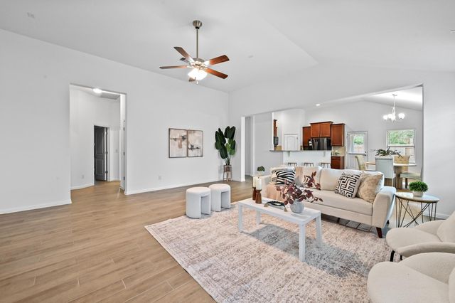 918 Valley View DR, Leander, TX 78641