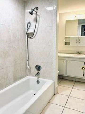 1876 Fairview Villas Drive 2, West Palm Beach, FL 33406