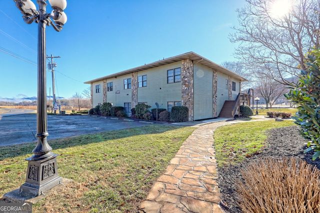 1688 Lakeview Drive 1D, Young Harris, GA 30582