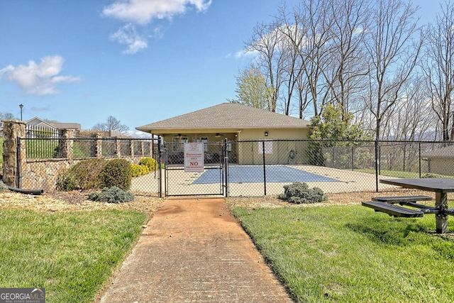 1688 Lakeview Drive 1D, Young Harris, GA 30582