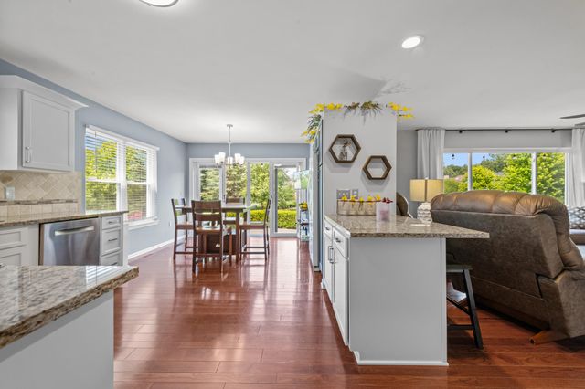39020 Florence Avenue, Westland, MI 48185