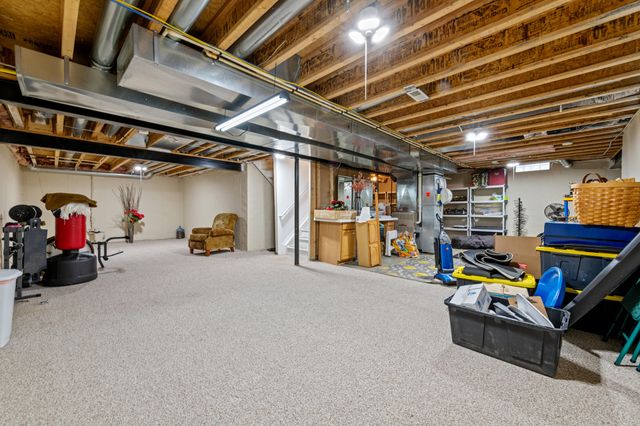 39020 Florence Avenue, Westland, MI 48185