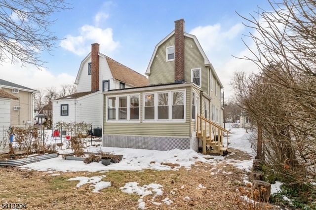 7 Pine St, Bloomfield Twp., NJ 07003