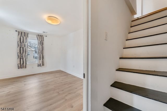 7 Pine St, Bloomfield Twp., NJ 07003