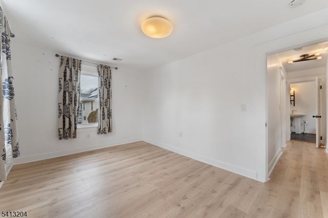 7 Pine St, Bloomfield Twp., NJ 07003