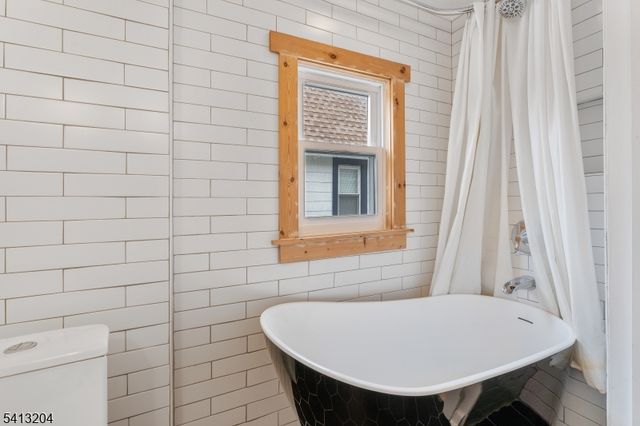 7 Pine St, Bloomfield Twp., NJ 07003