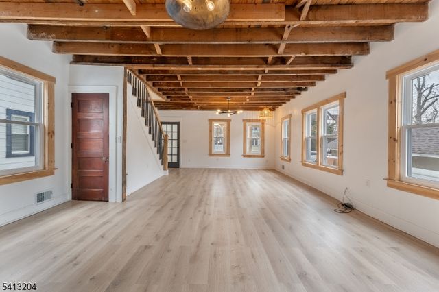 7 Pine St, Bloomfield Twp., NJ 07003