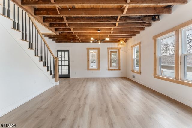 7 Pine St, Bloomfield Twp., NJ 07003