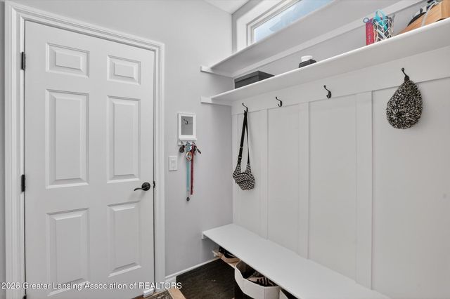 16777 Cedarbrook Drive, Haslett, MI 48840