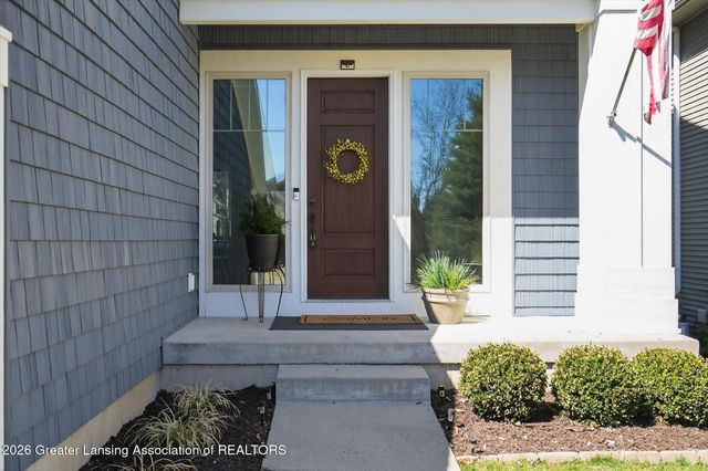 16777 Cedarbrook Drive, Haslett, MI 48840