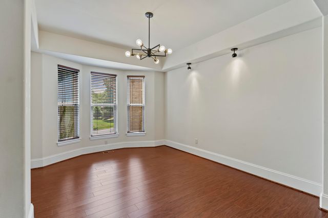 4039 E Melody Lane, Springfield, MO 65809