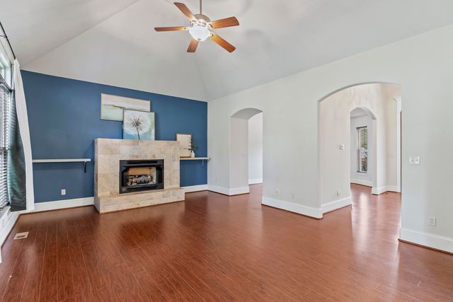 4039 E Melody Lane, Springfield, MO 65809