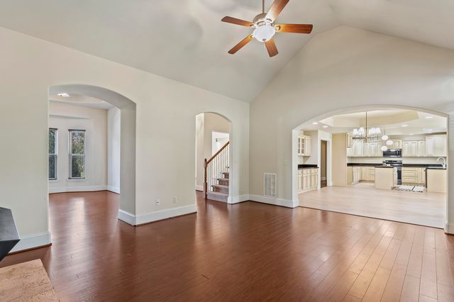 4039 E Melody Lane, Springfield, MO 65809