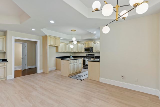 4039 E Melody Lane, Springfield, MO 65809