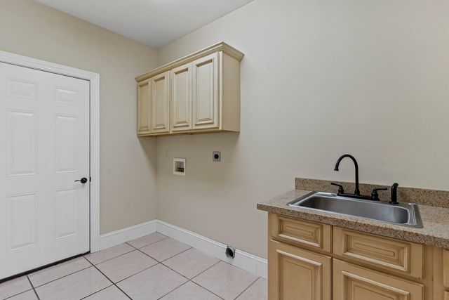 4039 E Melody Lane, Springfield, MO 65809